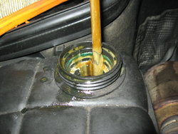 4.JPG (298.46 КБ) 31470 просмотров С203CDI<br />Охлаждающая жидкость!