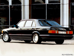 Mercedes-Benz w126_1979-1991_2.jpg