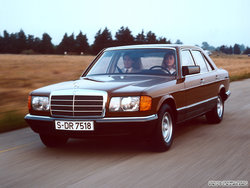 Mercedes-Benz w126_1979-1991_3.jpg
